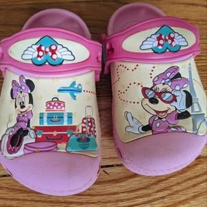 Mini Mouse Disney Crocs girls size 4-5